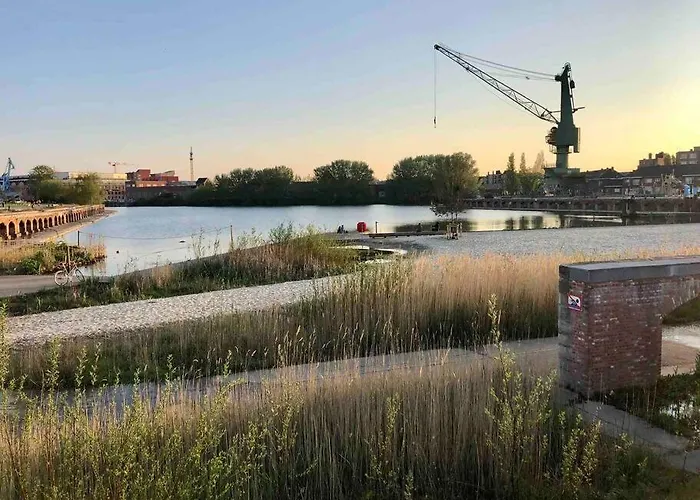 Le Grand Bordeleau 보트호텔 헨트